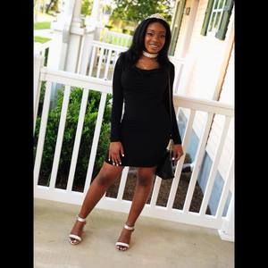 Meet your Posher, Angelle